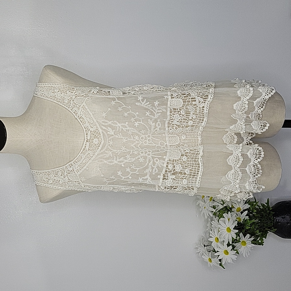Vivid Importers Lacy Sheer Sleeveless Top SZ L